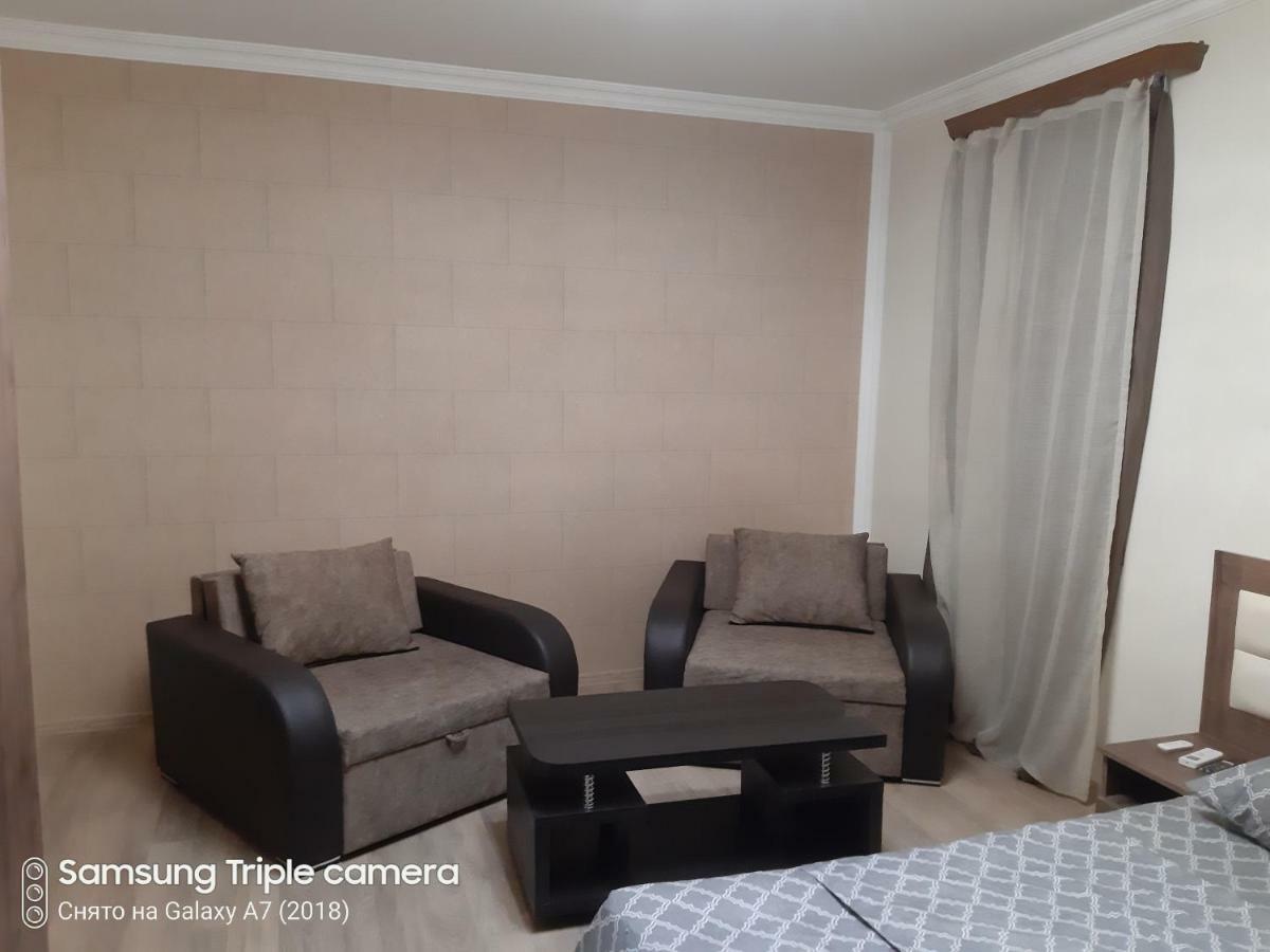 شقة Georgi Apartament 2 تبليسي المظهر الخارجي الصورة