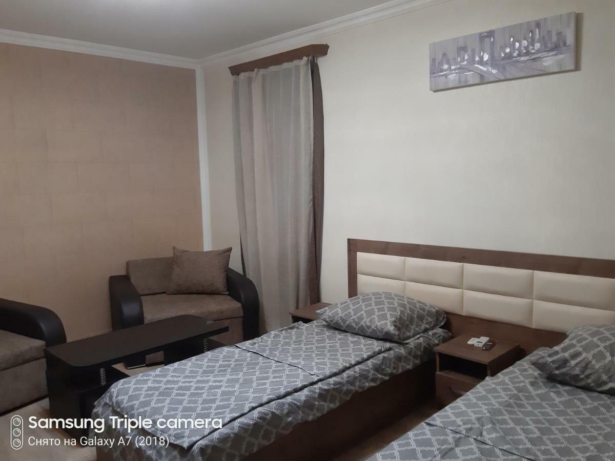 شقة Georgi Apartament 2 تبليسي المظهر الخارجي الصورة
